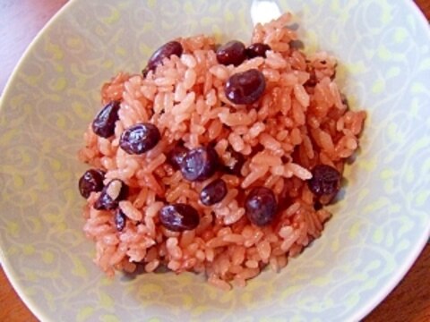鮮やか!赤そら豆ご飯☆